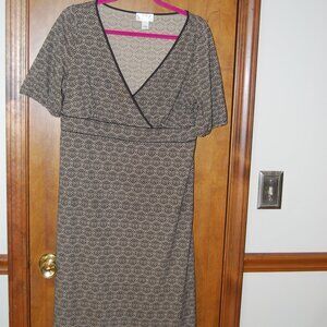 LOFT Womens Brown Dress Pullover V Neck Short Sleeve Size 12. Nice Details